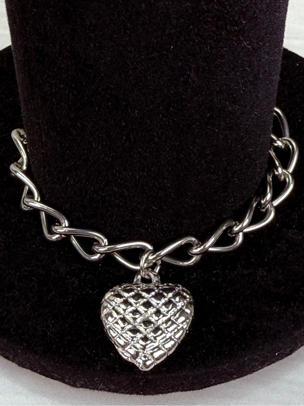 Vintage Silvertone heart charm chain-link bracelet